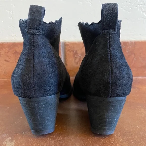 Coconuts by Matisse Adalyn Black Leopard Bootie - Picture 4 of 6